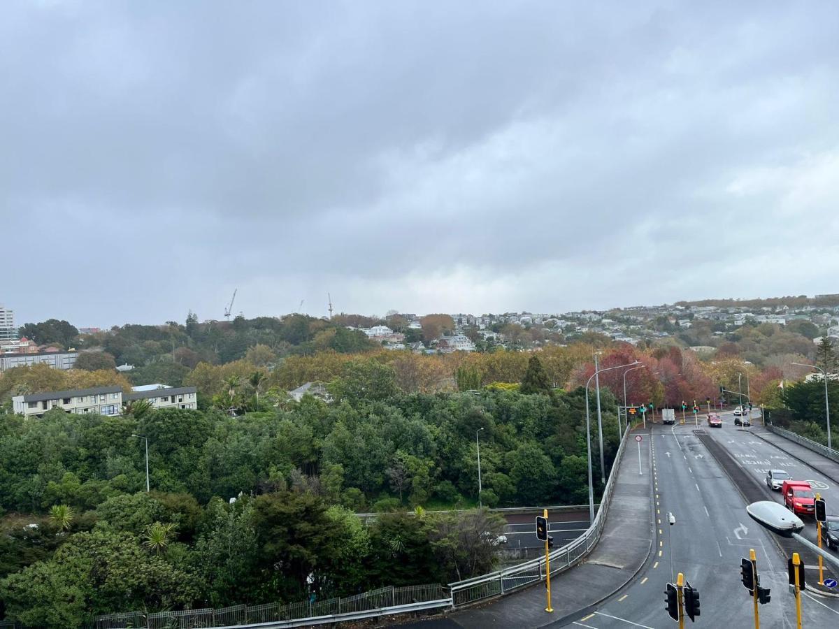 Free Wifi!! Spacious 1-Bedroom Apt, Auckland Cbd Esterno foto
